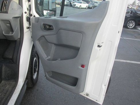 Used 2018 Ford Transit 250 148 Medium Roof RWD image 19