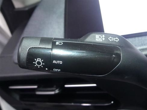 Used 2024 Kia EV6 Wind image 35