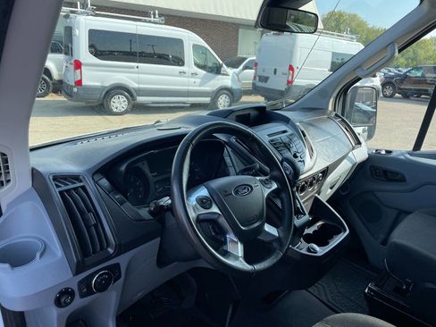 Used 2017 Ford Transit 150 XLT image 16