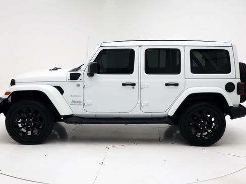 Used 2023 Jeep Wrangler Unlimited Sahara w/ Cold Weather Group AWD/4WD image 5