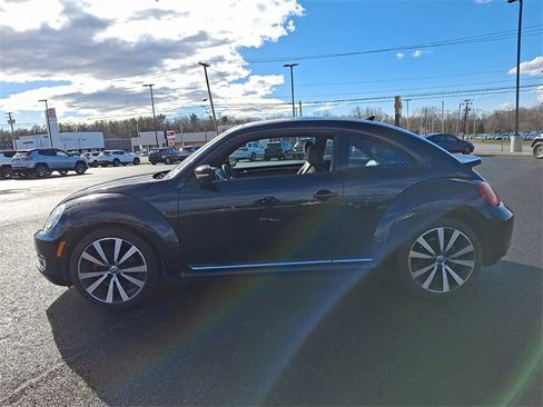 Used 2013 Volkswagen Beetle 2.0T image 4