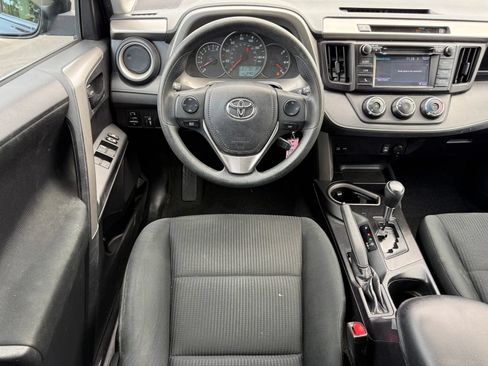 Used 2016 Toyota RAV4 LE FWD image 24