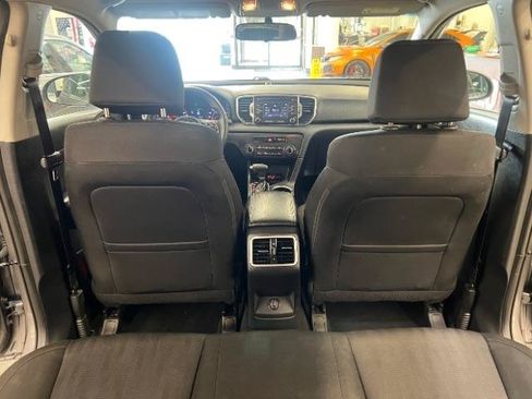 Used 2019 Kia Sportage LX FWD image 11