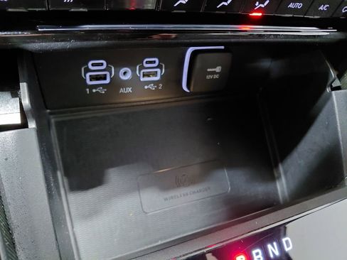 Certified 2025 Jeep Grand Cherokee Altitude image 14