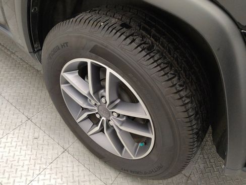 Used 2021 Jeep Grand Cherokee Limited RWD image 31