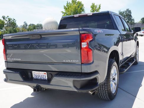 Used 2020 Chevrolet Silverado 1500 Custom w/ Custom Value Package AWD/4WD image 11