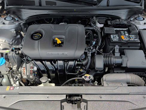 Used 2024 Kia Forte LXS FWD image 16