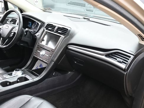 Used 2018 Ford Fusion Energi Titanium FWD image 30