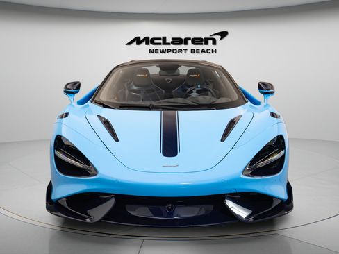 Used 2022 McLaren 765LT RWD image 3