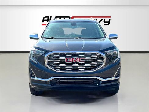 Used 2020 GMC Terrain Denali w/ Denali Premium Package image 2