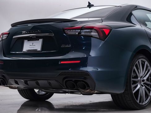 Used 2024 Maserati Ghibli Trofeo image 12