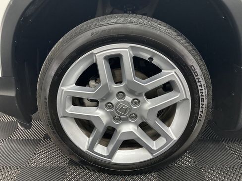 Used 2024 Honda Passport EX-L image 37