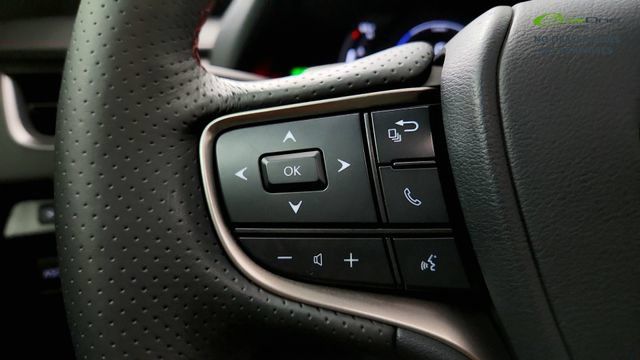 Used 2024 Lexus UX 250h F Sport FWD image 57