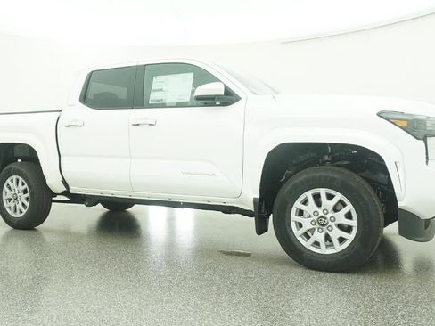 New 2026 Toyota Tacoma SR5 image 28