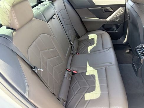 Used 2025 BMW 530i RWD image 14