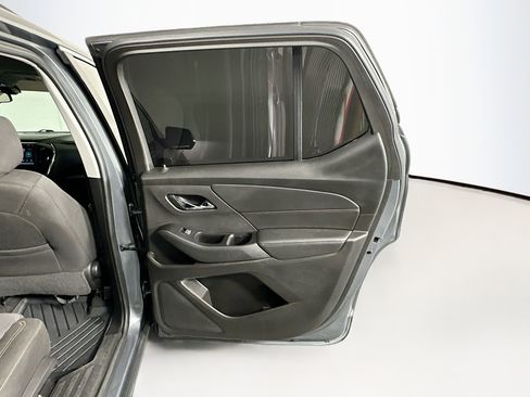 Used 2018 Chevrolet Traverse LT image 30