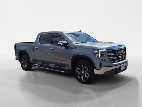 Used 2023 GMC Sierra 1500 SLT w/ SLT Premium Package AWD/4WD image 9
