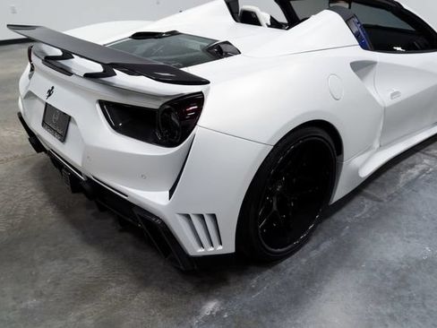 Used 2017 Ferrari 488 Spider RWD image 20