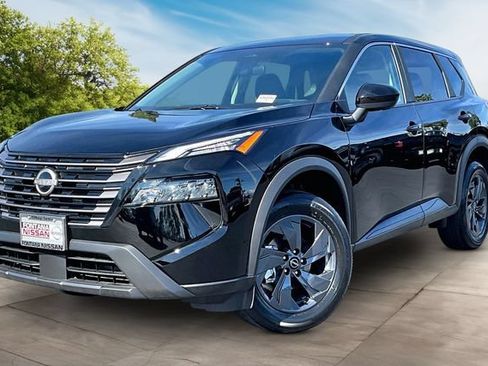 New 2026 Nissan Rogue SV FWD image 2