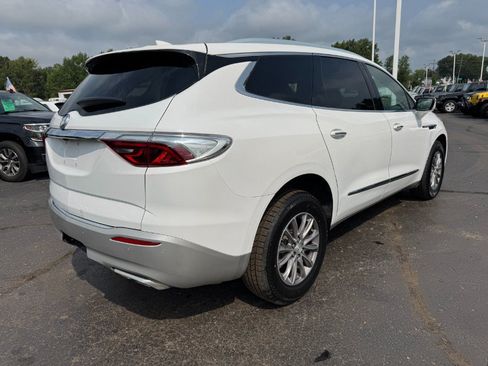 Used 2022 Buick Enclave Essence FWD image 5