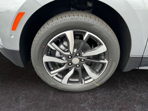 Used 2024 Chevrolet Equinox Premier AWD/4WD image 15