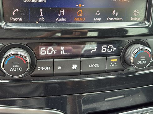 Used 2019 Nissan Maxima SR w/ Premium Package FWD image 16