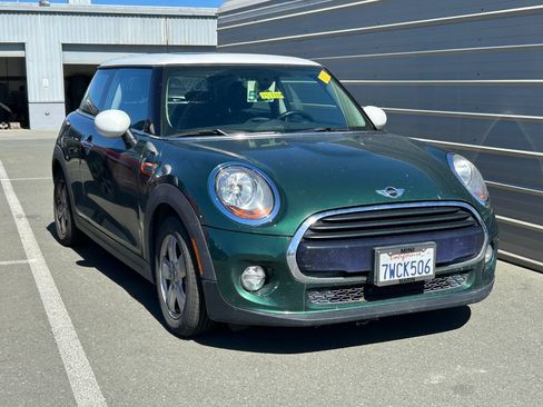 Used 2017 MINI Cooper 2-Door Hardtop FWD image 2