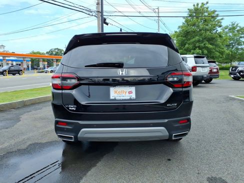 Used 2023 Honda Pilot Elite image 6