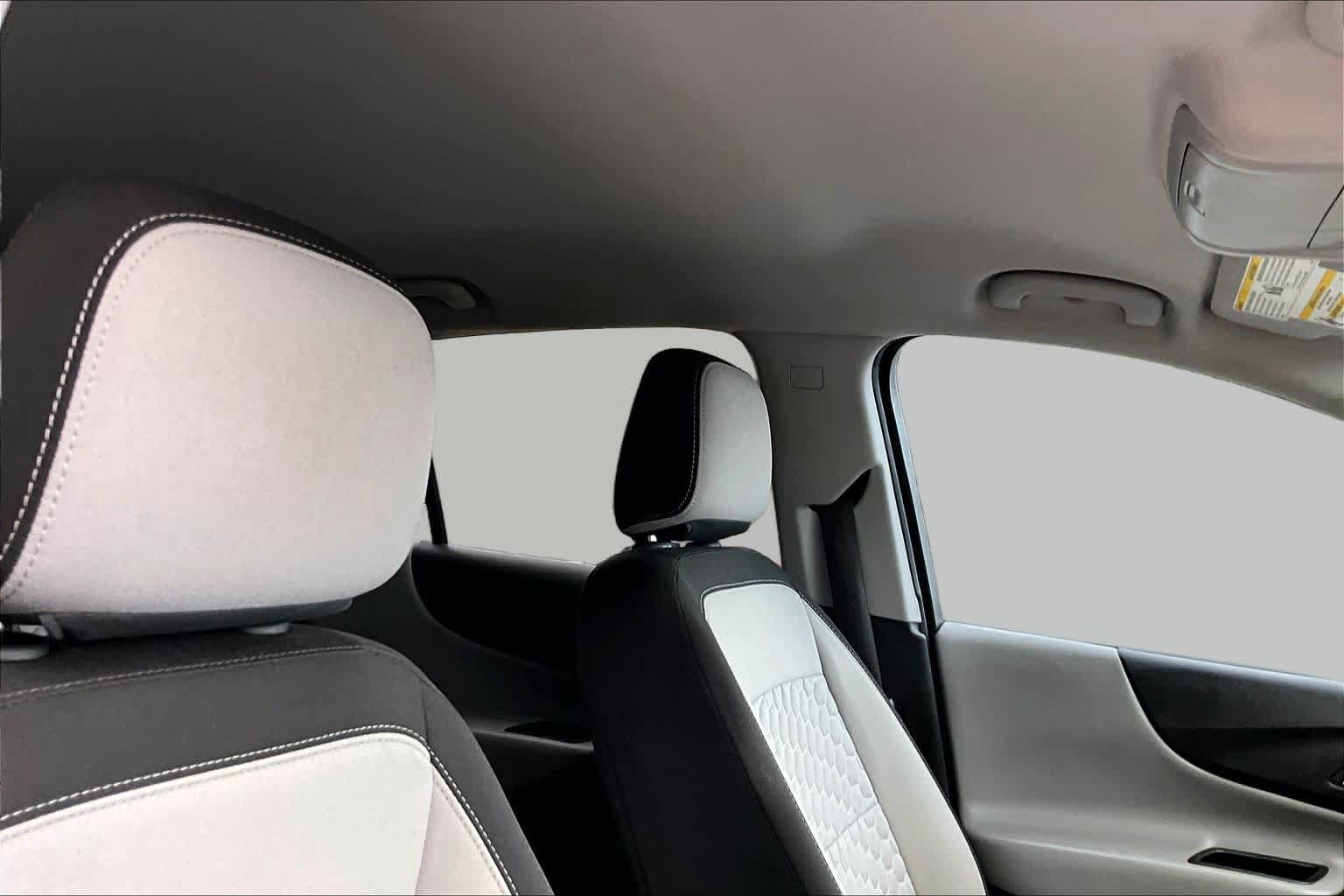 Used 2020 Chevrolet Equinox LT FWD image 14