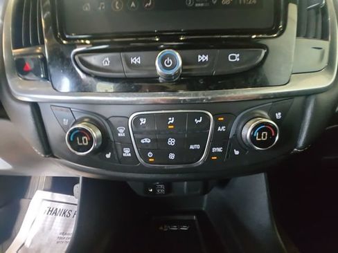 Used 2023 Chevrolet Traverse Premier w/ LPO, Floor Liner Package AWD/4WD image 17