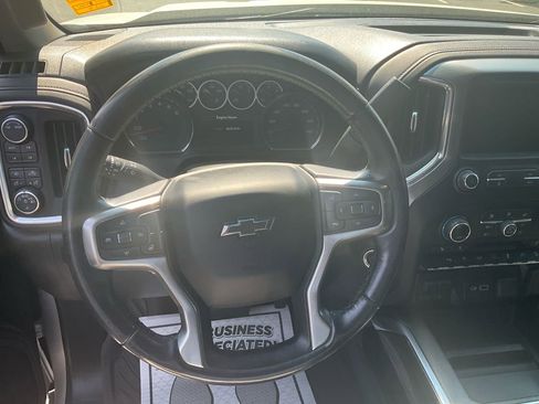 Used 2021 Chevrolet Silverado 1500 LT Trail Boss w/ Convenience Package II image 21