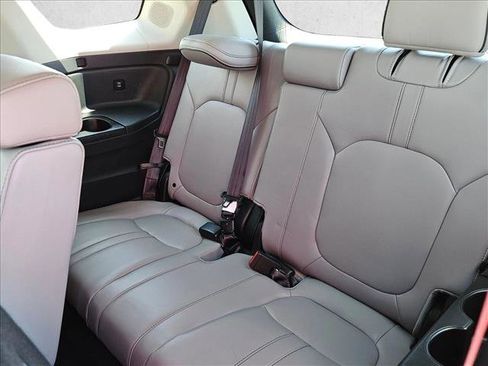 Used 2025 Honda Pilot Elite image 27