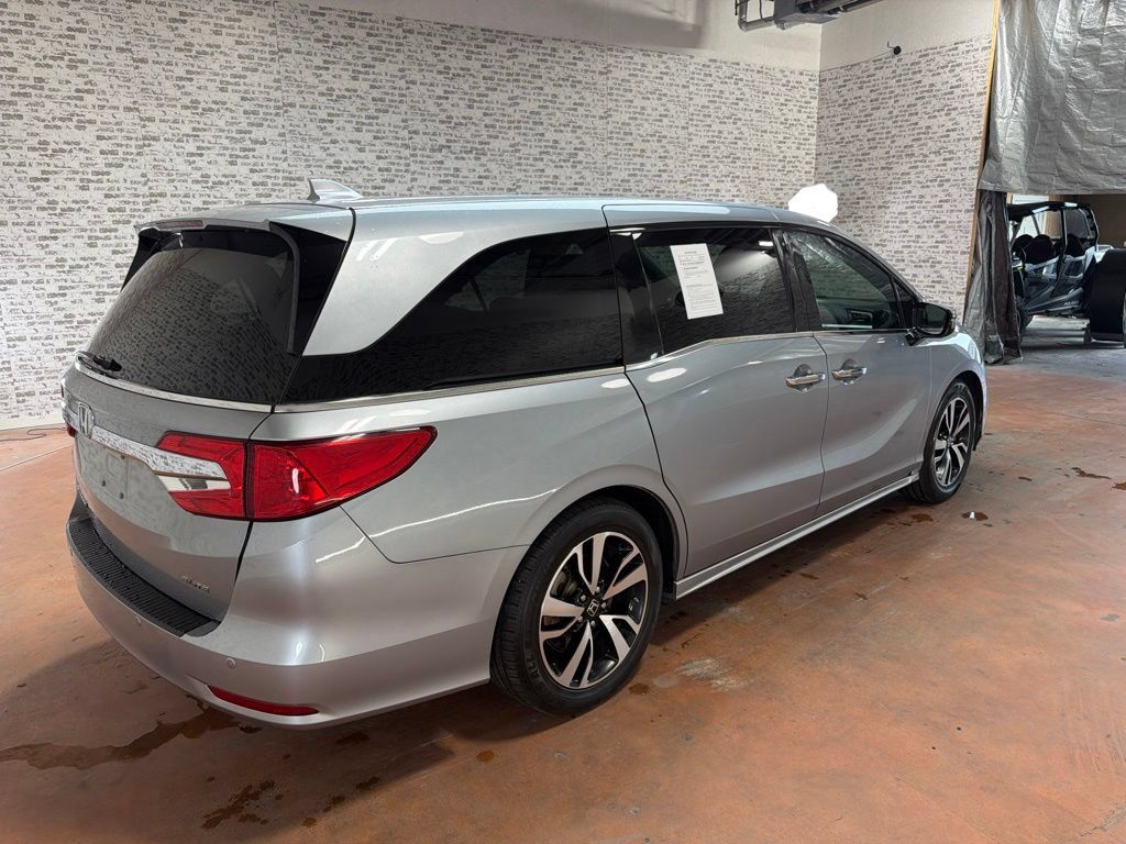 Used 2019 Honda Odyssey Elite image 7