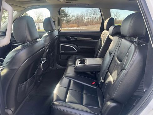 Used 2020 Kia Telluride EX w/ Towing Package image 16