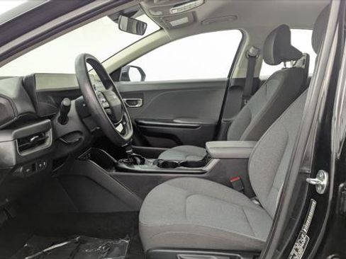 Used 2025 Kia K4 FWD image 14