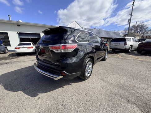 Used 2014 Toyota Highlander Limited image 27
