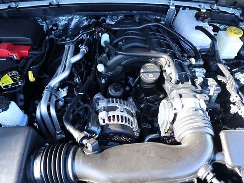 New 2026 Jeep Gladiator Sport AWD/4WD image 18