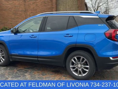 Used 2024 GMC Terrain SLT image 6