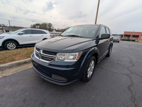Used 2013 Dodge Journey American Value Package image 3