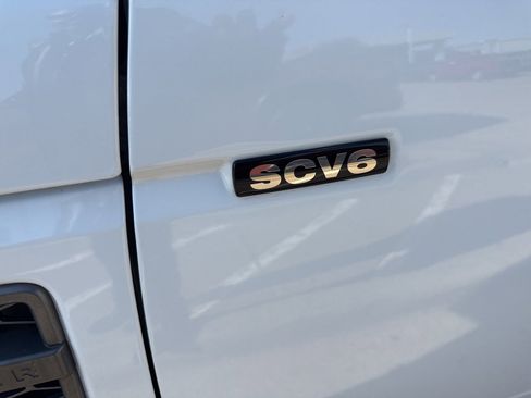 Used 2016 Land Rover LR4 HSE image 5