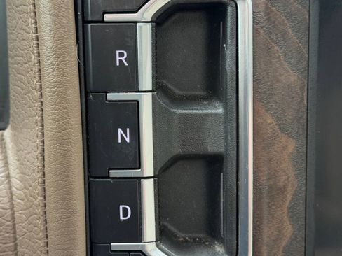 Used 2022 GMC Yukon Denali AWD/4WD image 24