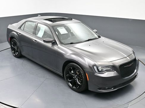 Used 2023 Chrysler 300 S image 45