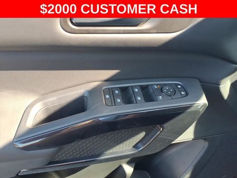 New 2026 Nissan Pathfinder SV image 12