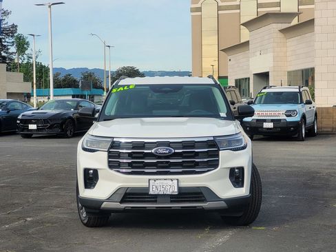 New 2026 Ford Explorer Active image 32