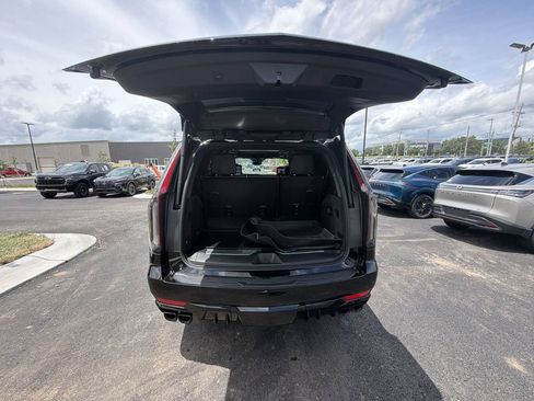 Used 2023 Cadillac Escalade V AWD/4WD image 24