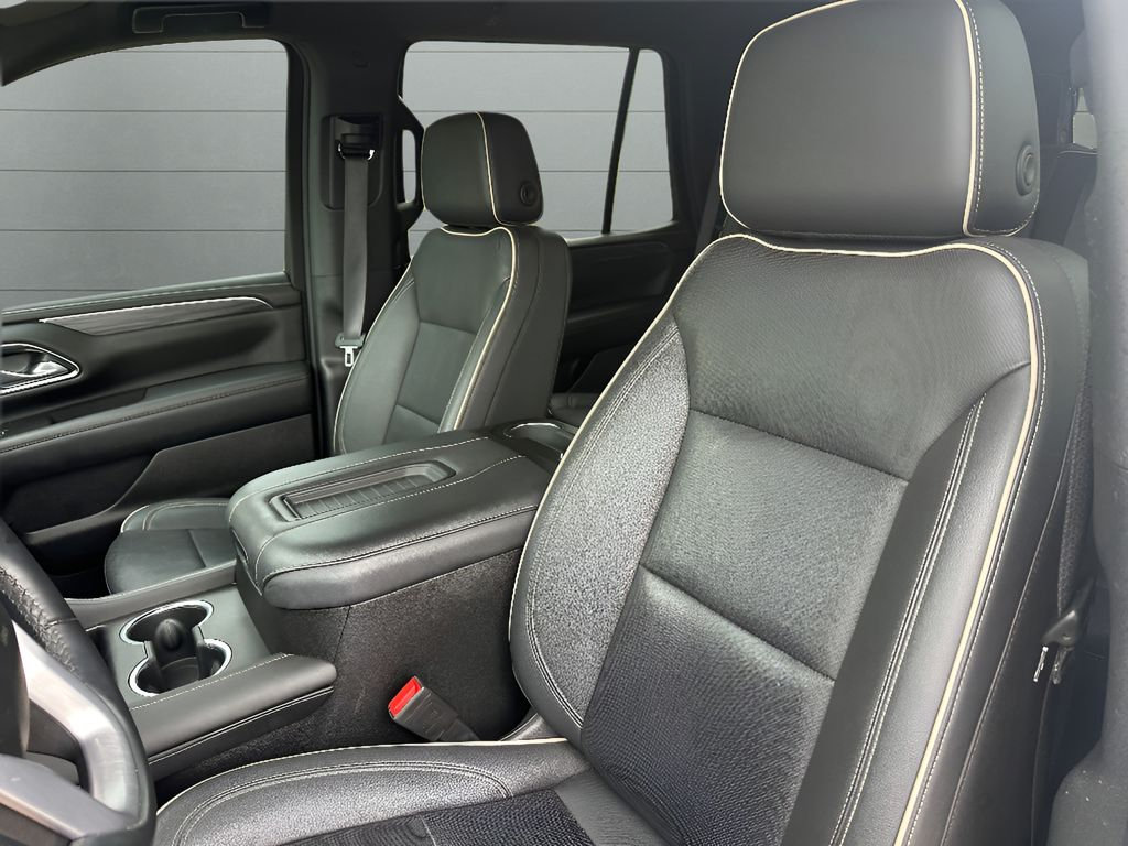 Used 2024 GMC Yukon SLT AWD/4WD image 24