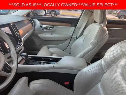 Used 2017 Volvo S90 T6 Inscription w/ Vision Package image 21