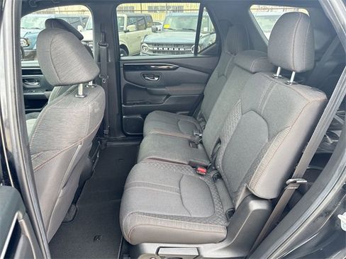 Used 2023 Honda Pilot Sport image 28