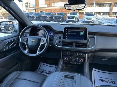 Used 2024 Chevrolet Suburban Premier w/ Premium Package image 35
