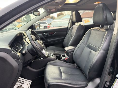 Used 2018 Nissan Rogue Sport SL w/ SL Premium Package image 10